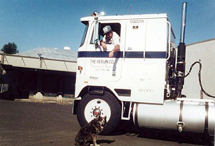 Willie Crossway gives a Blue Mountain treat to a doggie.