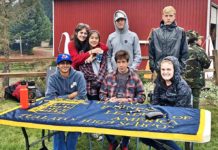FBLA kicks off March of Dimes FBLA members volunteering at the Regatta Run.