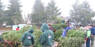 Tualatin Boy Scouts Annual Christmas Tree Recycling Boy Scout troops 35 and 530 recycling trees for the 2017 holiday season.