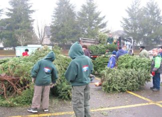 Tualatin Boy Scouts Annual Christmas Tree Recycling Boy Scout troops 35 and 530 recycling trees for the 2017 holiday season.