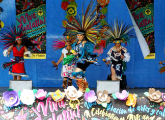 Crowds celebrate art and culture at ¡Viva Tualatin! Danza Azteca, viva tualatin, arts and culture tualatin, artsplash