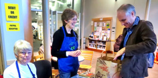 Friends of the Tualatin Library are Looking for Volunteers friends of tualatin library volunteers