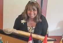 Tualatin Rotary is a Pro at Peaceful Transfer of Power Immediate Past President, Tualatin Rotary, Lisa Thorpe.