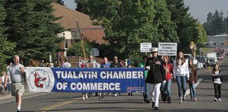 Veteran Benefits – A Historical View The Welcome Home Parade on September 11th was a great success. Pictured are Dale Potts, left, and retired Marine Lt. Colonel Norb Murray of Tualatin. He was a Helicopter pilot in Vietnam and went on to be the personal helicopter pilot for three US Presidents.