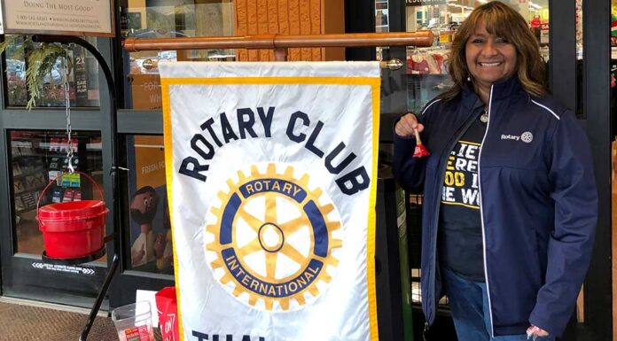 A Rotarian’s Resolve Tualatin Rotary’s Lisa Thorpe raising money for the Salvation Army’s Red Kettle Campaign.