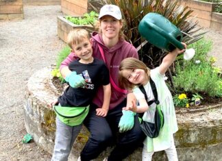 Turn Over a New Leaf – Volunteer!