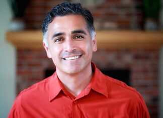 Octavio Gonzales is running for Tualatin City Council Octavio Gonzales
