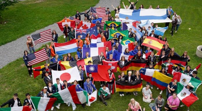 Rotary Helps Students Experience the World The Rotary Club of Tualatin was thrilled to restart the exchange program after a Covid-related pause. Here are a group of this year’s exchange students.