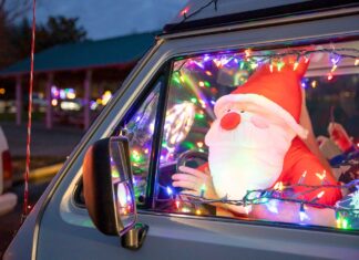 Tualatin’s Holiday Lights Parade Series Returns This December!