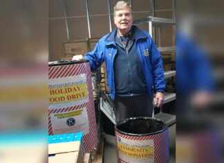 Tualatin Kiwanis Launch Holiday Food Drive Tualatin Kiwanis members Wallie Downs delivering barrels of food to the Tualatin Schoolhouse Pantry.