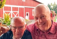 Long-time Portland Trail Blazers announcer Bill Schonely dies at 93 Bill Schonely and the author at Eggers’ retirement roast (from newspapers) in 2021 at Langdon Farms.