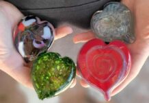 Hundreds of glass hearts coming to Tualatin Park in expanded Share the Love event