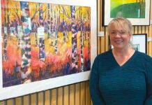 City of Tualatin Recognizes Angela Wrahtz for Contribution to Art Life in Tualatin