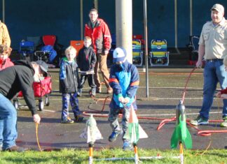 Tualatin Scouts sponsor Water Rockets Rally