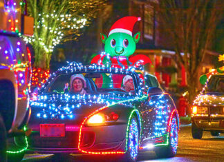 The Tualatin Light Parades Returns This December!