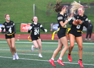 Flag football a hit in first season at Tualatin