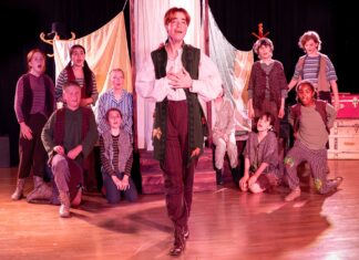 Motive Theatrics Bring Community Theater to Tigard Grange