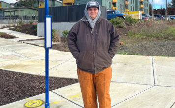 Transit Woes at Plambeck Gardens Fuel Tualatin’s Debate Over Leaving TriMet