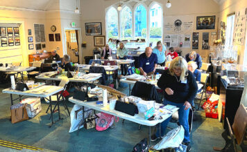 Tualatin Painting Group is a Masterpiece of Art Community