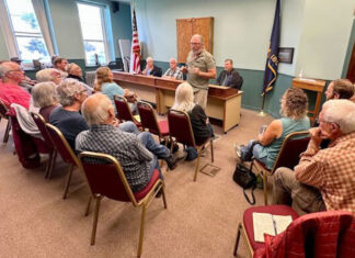 Gov. Kotek signals she’ll veto bill changing Oregon public meetings law criticized by journalists Roger Averbeck addresses his neighbors at a meeting of the Wallowa County Commission on Aug. 23, 2023. A new law meant to clarify what Oregon's public officials can discuss in serial communications to one another, such as calls and texts, is concerning to journalists and ethics watchdogs who say it erodes public meetings laws and allows important decisions to be made in private. (Photo by Matt Vasilogambros/Stateline)