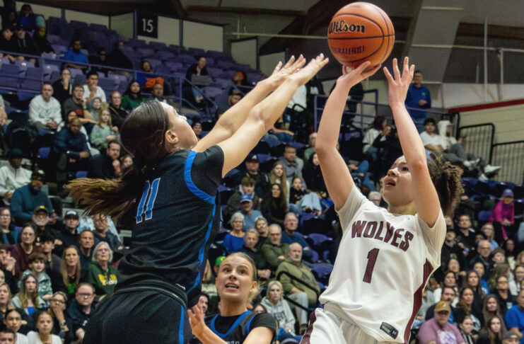 Tualatin girls title defense ends on last-second shot Tualatin’s Love Lei Best was named Oregon Gatorade Player of the Year for her sophomore season.