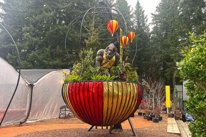 The world's largest hanging basket