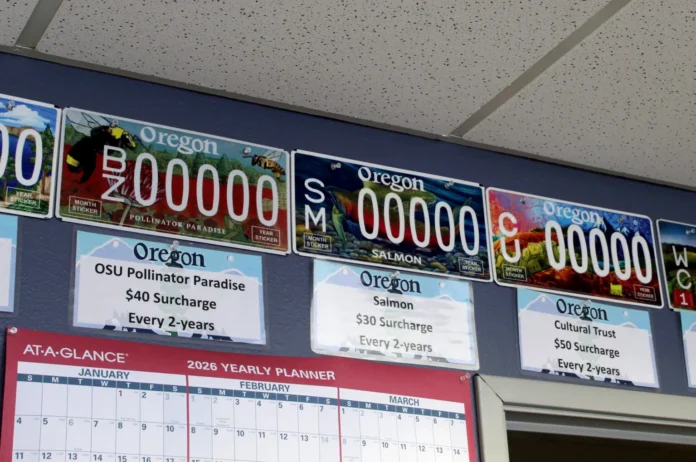 Oregon-License-Plate-Options-crop Oregon license plate options are pictured.