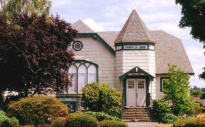 Front view of the 1926 building before the move in 2005. Abundant Life Family Church was the last group to lease the space.