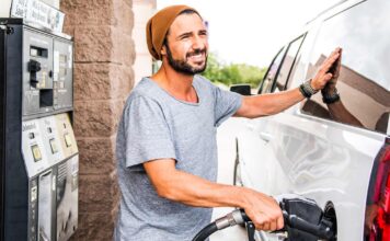 Iran war, skyrocketing fuel prices battering Oregon’s economic forecast Oil prices have doubled since February and retail gas prices are up 10% in the last three months. Oregon economists said this is greatly impacting the state's economic forecast and creating a "new economic reality."