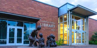 ‘Very Dismayed’: City Councilors Criticize Washington County While Adopting Library Agreement The Tualatin City Council voted 6-1 to approve a controversial intergovernmental library agreement to secure essential funding. However, city leaders blasted Washington County commissioners for eroding mutual trust through a forced, last-minute rollout