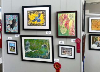 WOW! is an art guild with a beautiful August Art Show Art shows at the KAA Gallery are an opportunity to see artwork and buy arty things at their art shop.